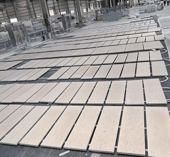 Turkey Beige Gold Limestone Slabs&Tiles thumbnail 3